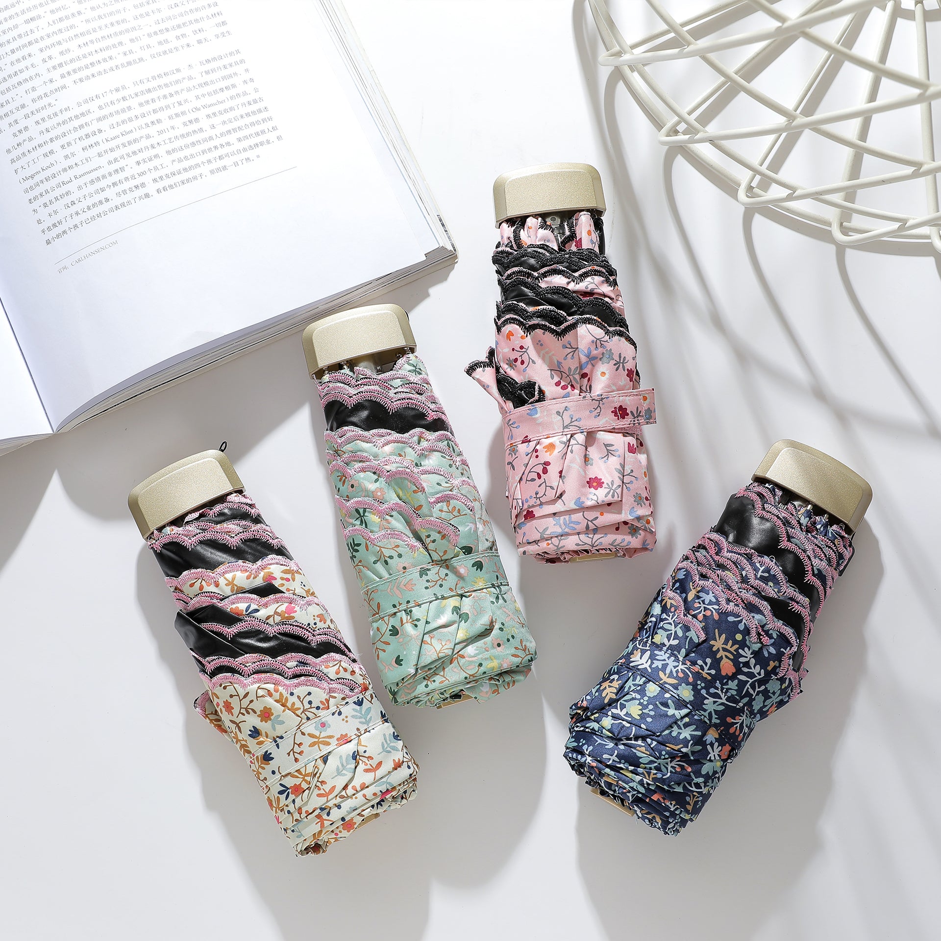 刺繍入り軽量日傘 5段折りたたみ傘 花 柄