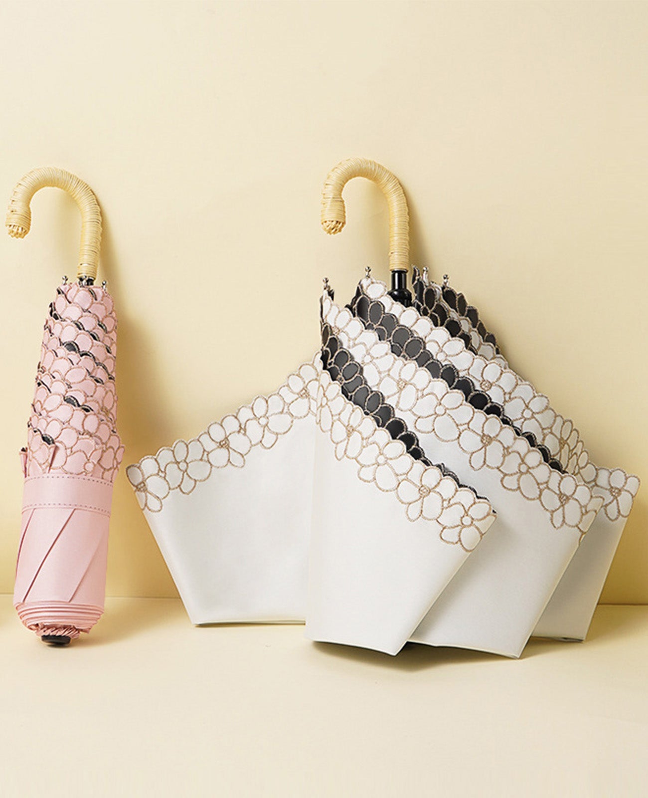 軽い 日傘 折りたたみ 日傘 高級 刺繍入 日傘