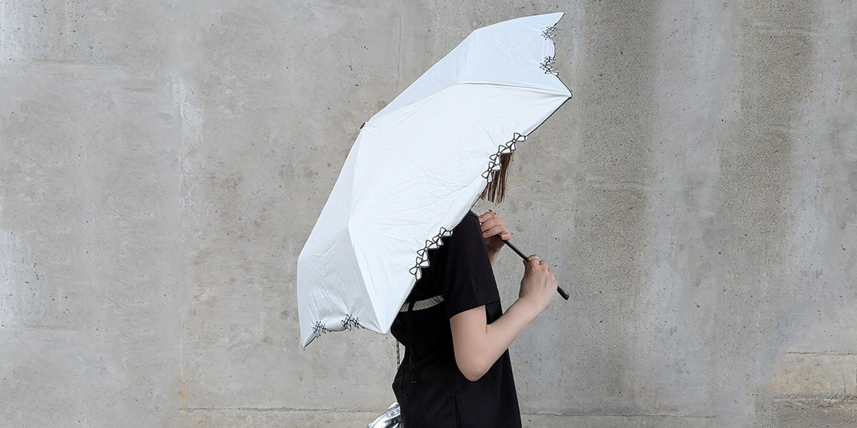 日傘と雨傘はどう違う？目的・機能・選び方まで詳しく解説
