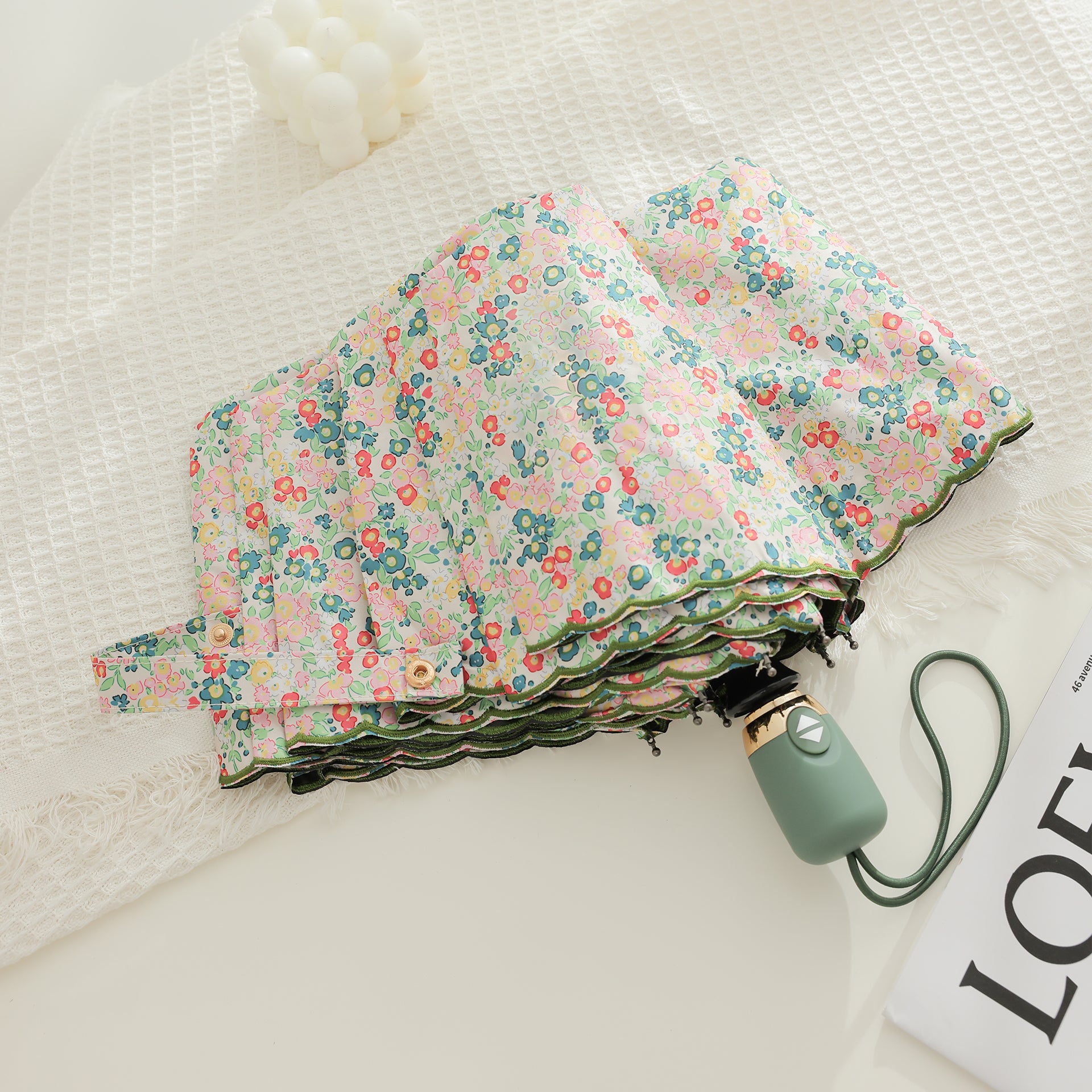 さくらんぼ刺繍の日傘、自動開閉の完全遮光日傘 | Kumokasa